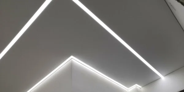 Конутрная подсветка натяжного потолка